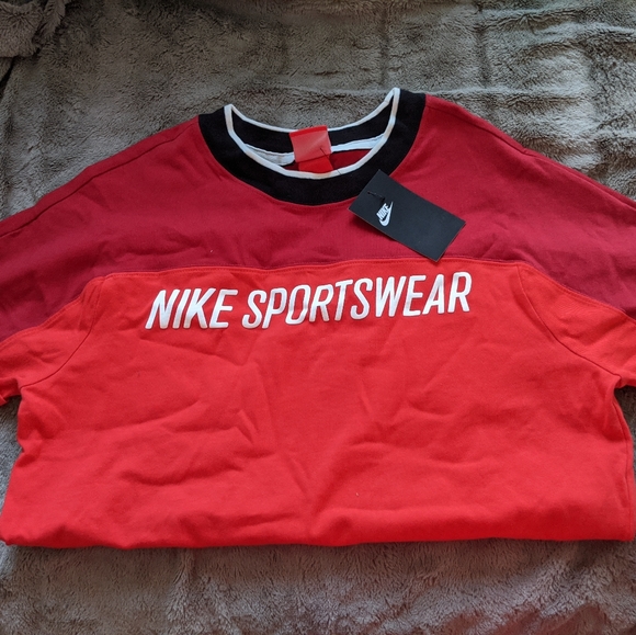 Nike Red T-shirt | Small Women's | BNWT